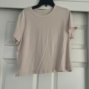 Lululemon Athletica Cream Short Sleeve Tee